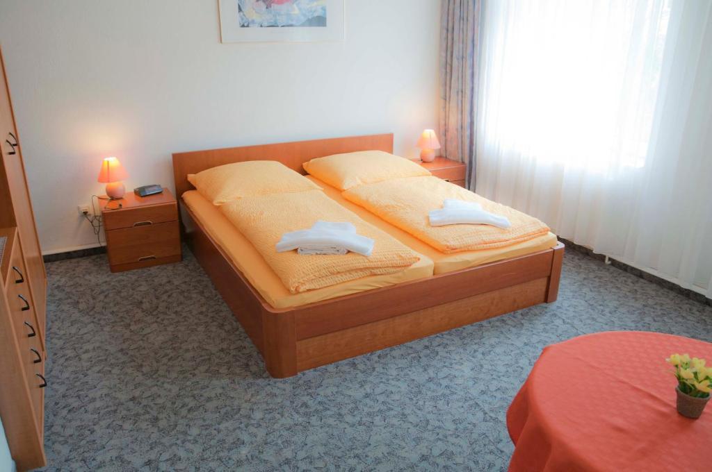Pension Leipzig Georgplatz Room photo